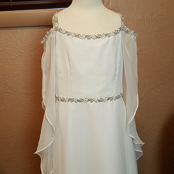 Handmade first communion dress - Picture 2 of 6